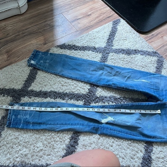 Madewell 9" High-Rise Skinny Jeans: Destructed-Hem Edition - Picture 9 of 13